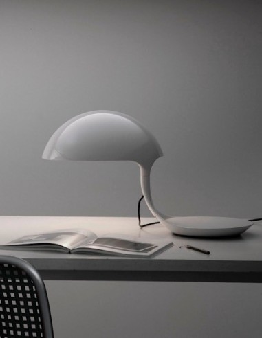 Lámpara de mesa icónica Cobra - Martinelli Luce